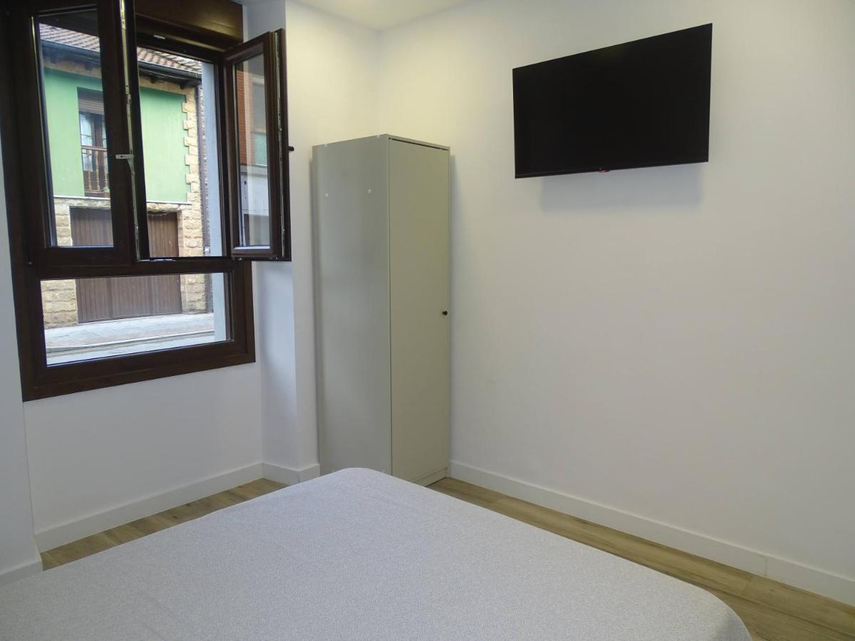 Albergue Roma Pola de Lena Eksteriør billede